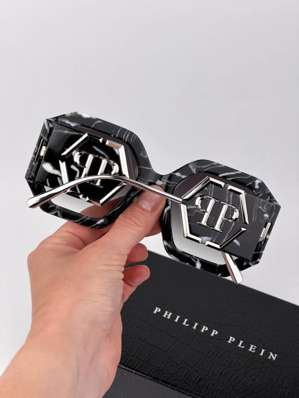 Philipp Plein Women’s Sunglasses Patterned Black Grey Gradient SPP067 0721